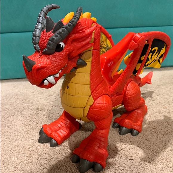 Fire & Ice Fisher-Price Eagle Talon Castle & ZuroRobo Alive Ice Blasting Dragons - Picture 11 of 14